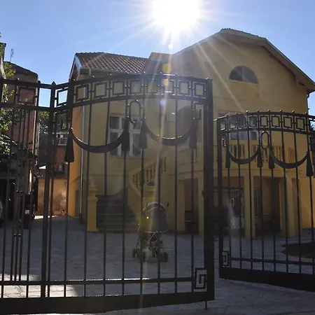Guest house Smestaj Olivera 3*